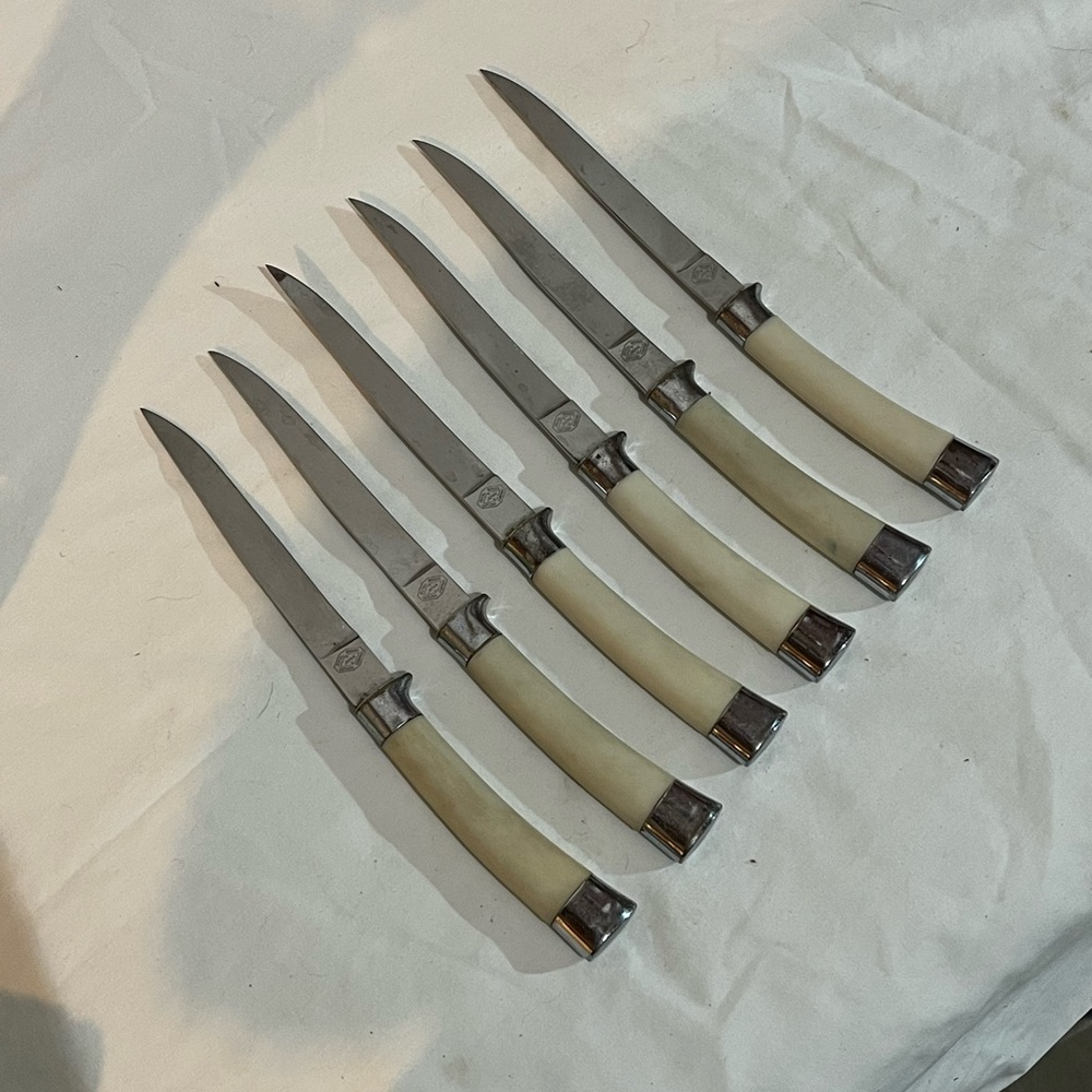 Vintage Royal Brand Masterpiece knife set